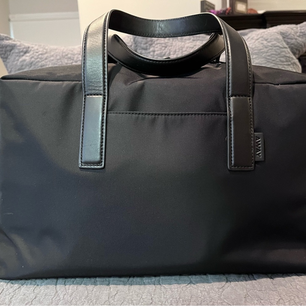 Away The Everywhere Bag with dust bag